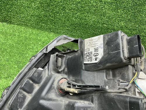 Фара левая Lada Vesta (2015-2022) галоген