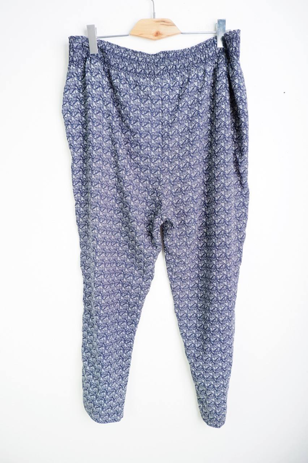 Брюки на каждый день, визуально на 62/64 размер