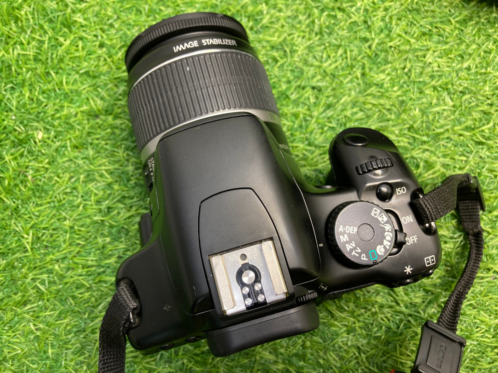 Canon 500D kit 18-55 mm 3.5-5.6 IS 45.000 кадров