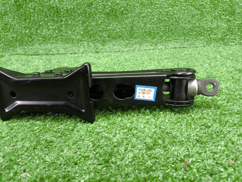 Домкрат Omoda C5 (2022-н.в.)