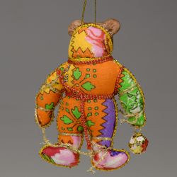Ёлочная игрушка Медвежонок двухцветный с бубенчиком