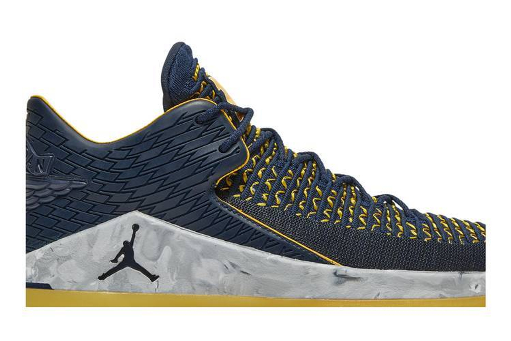 Кроссовки Jordan Air Jordan 32 Low "Michigan"