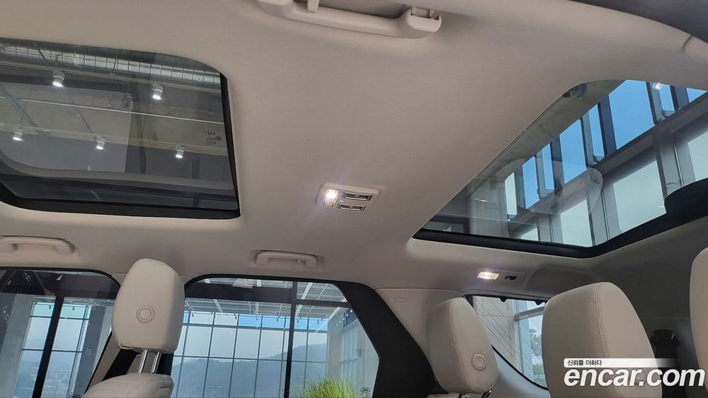 Land Rover Discovery 5 D250 S (09.2022)