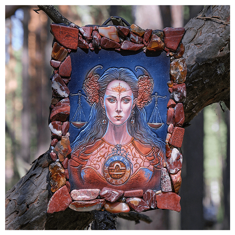 Картина из кожи «Невесомость»