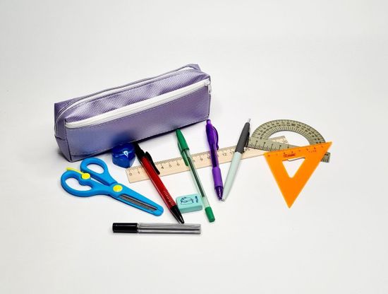 Школьный пенал с 2 отделениями, сиреневый, 11 предметов