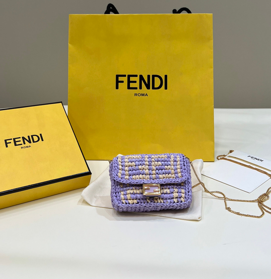 Fendi Nano Baguette 11 cm