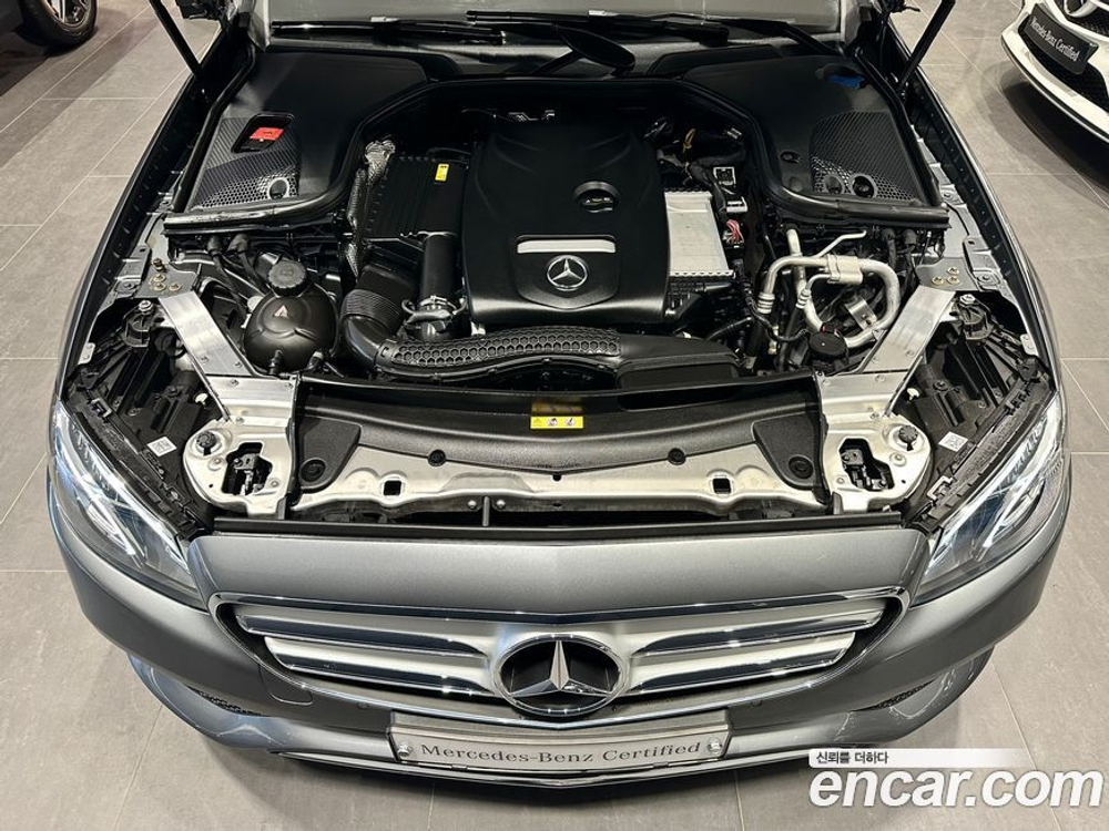 Mercedes-Benz E-Class W213 E300 Avangarde (08.2019)