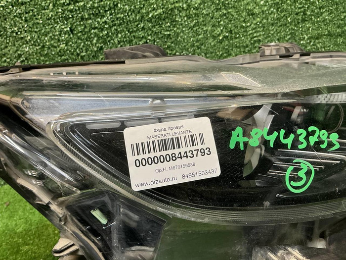 Фара правая Maserati Levante (2020-2024) LED