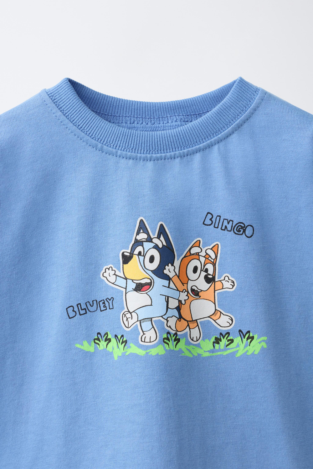 ZARA ФУТБОЛКА BLUEY © LUDO STUDIO, НЕБЕСНО-ГОЛУБОЙ