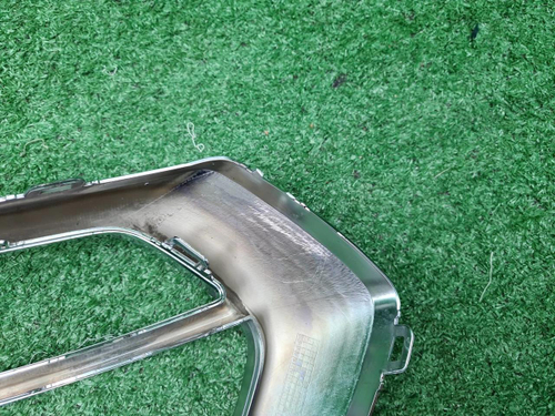 Молдинг заднего бампера правый Hongqi HS3 (23-нв)