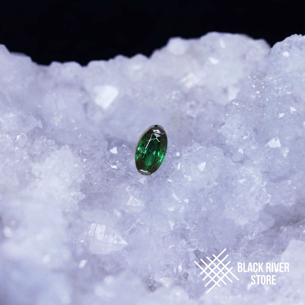 Oval HM Emerald