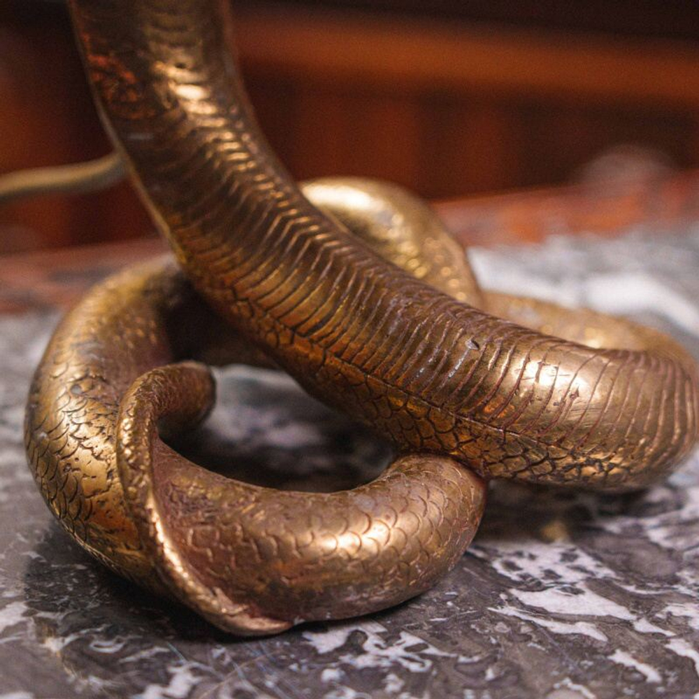 Антикварная настольная лампа «Королевская кобра»