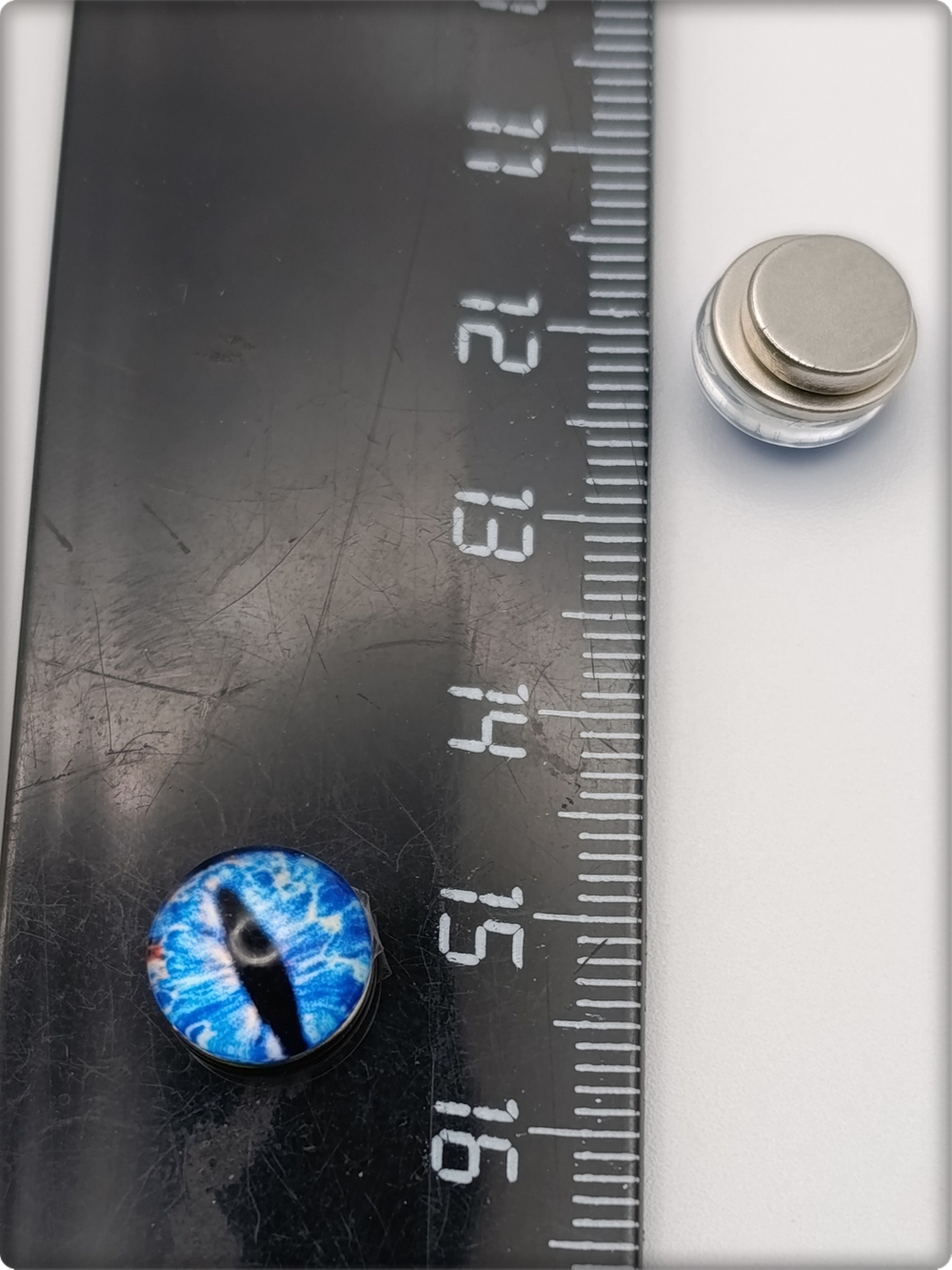 Серьги обманки на магнитах, серия "Глазки" (10мм). Без прокола ушей. Цена за пару. Бижутерия.