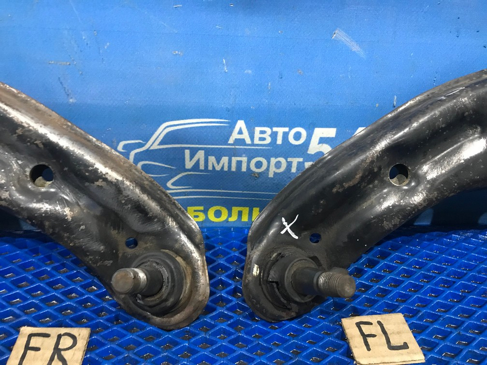 Рычаг передний правый NISSAN AD 2001