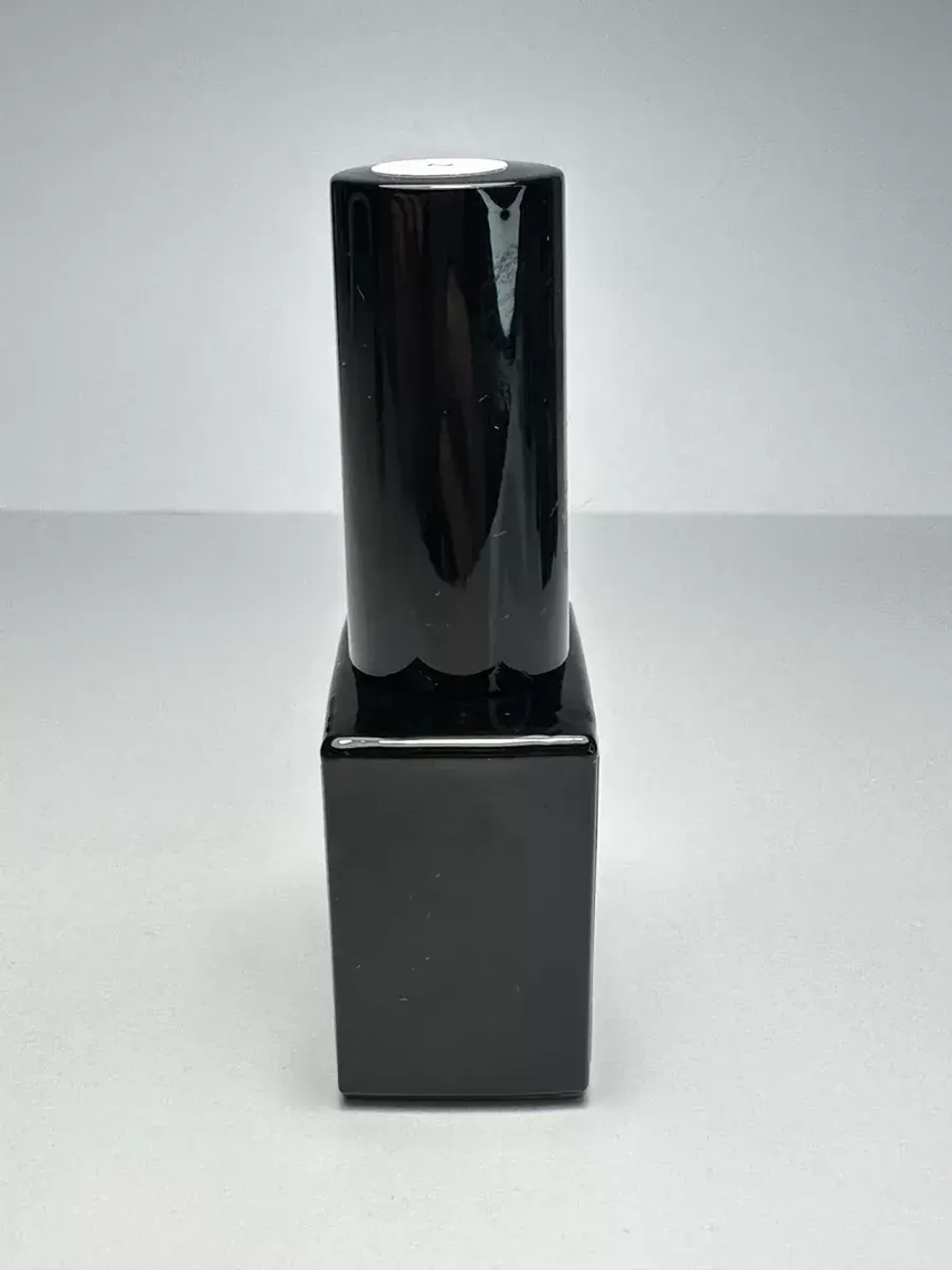 Жидкий полигель ElliS 10 мл молочно-розовый