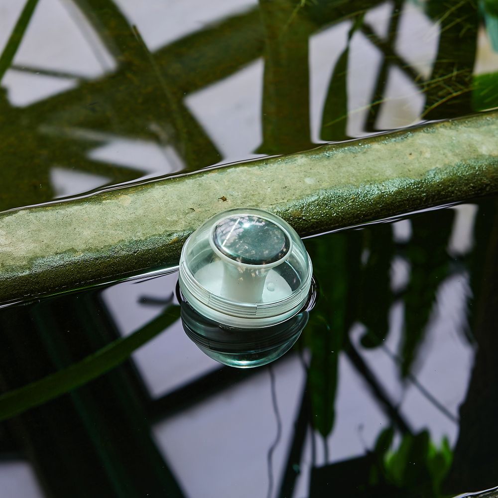 USL-S-824-PT100 POOL LIGHT Садовый светильник на солнечной батарее. Плавающий. 22 светодиода. RGB свет. Белый свет. Теплый белый свет. 1xАA Ni-Mh аккумулятор в-к. IP44. TM Uniel