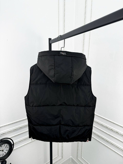 Безрукавка Kiton