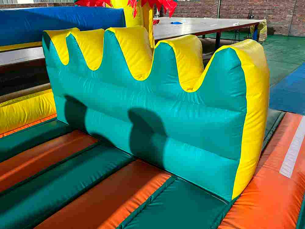 Коммерческий надувной батут "Змей Горыныч 3"  3 модуля 18*10*9 м