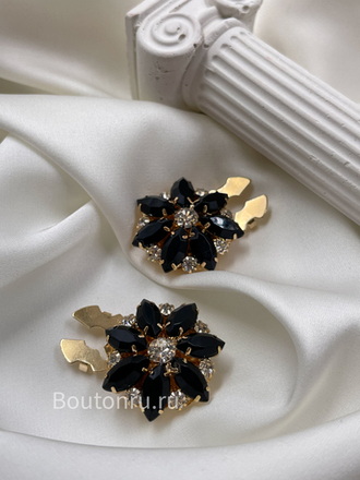 Накладка на пуговицу в форме цветка золотистые с черными стразами (клипсы)