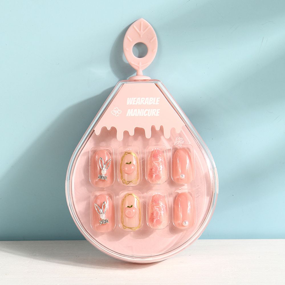 Накладные ногти с дизайном &quot;Peach&quot;