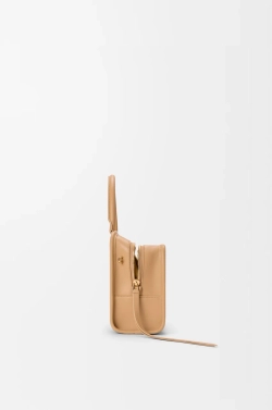 Loewe Маленькая сумка Amazona 180 из мягкой телячьей кожи, бежевый