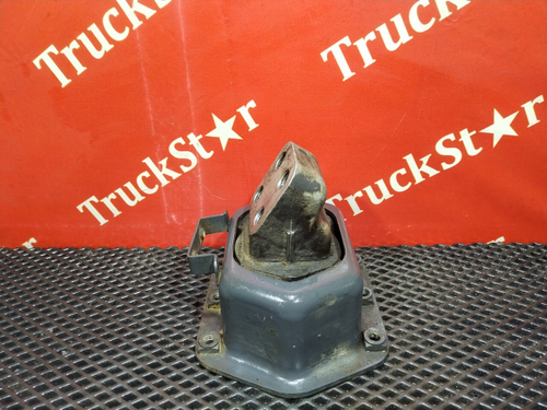 Подушка двигателя задняя