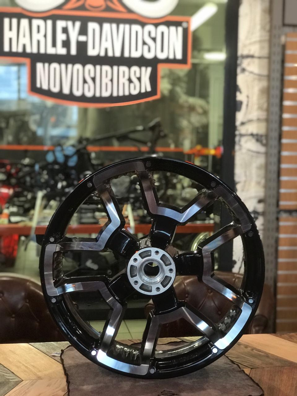 43300594 Диск колёсный, передний