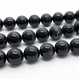 Шерл бусины (черный турмалин), диаметр 10-10,2 мм, цена за 9 шт (1/4 нити)