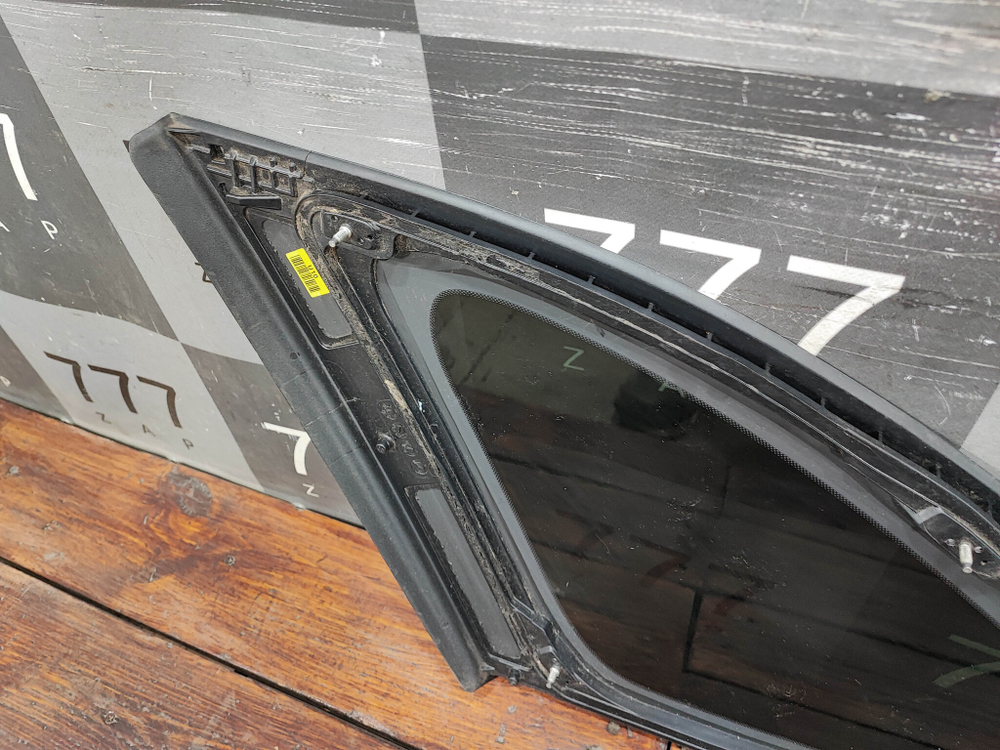 Стекло багажника правое Kia Sorento 3 Prime (UM) 14-20 Б/У Оригинал 87820C5100