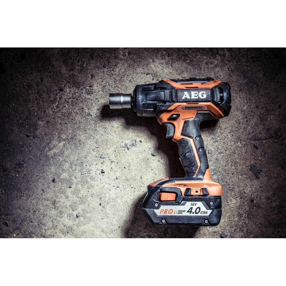 Гайковерт аккумуляторный импульсный AEG BSS18C12ZBL LI-402C 4935459427