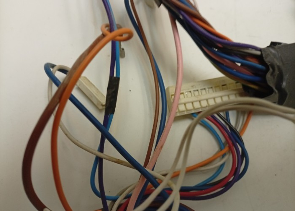 CISLI420 ктп16 Комплект проводов для посудомоечной машины Hotpoint-Ariston W16002306800 б/у