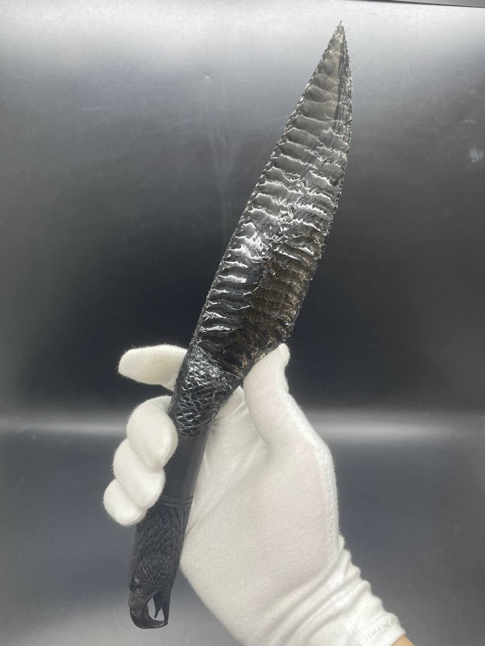 Обсидиановый клинок с рогом африканского буйвола гравировка Орел 29 см