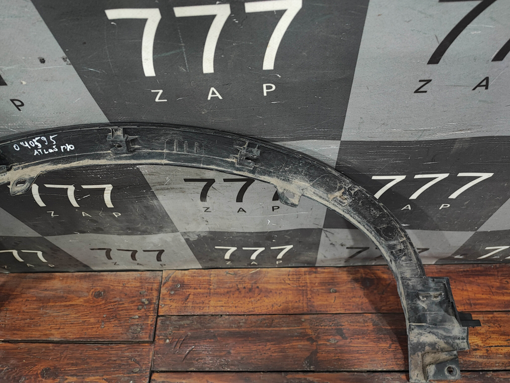 Накладка крыла переднего правого Geely Atlas Pro 21-нв Б/У Оригинал 5049014200