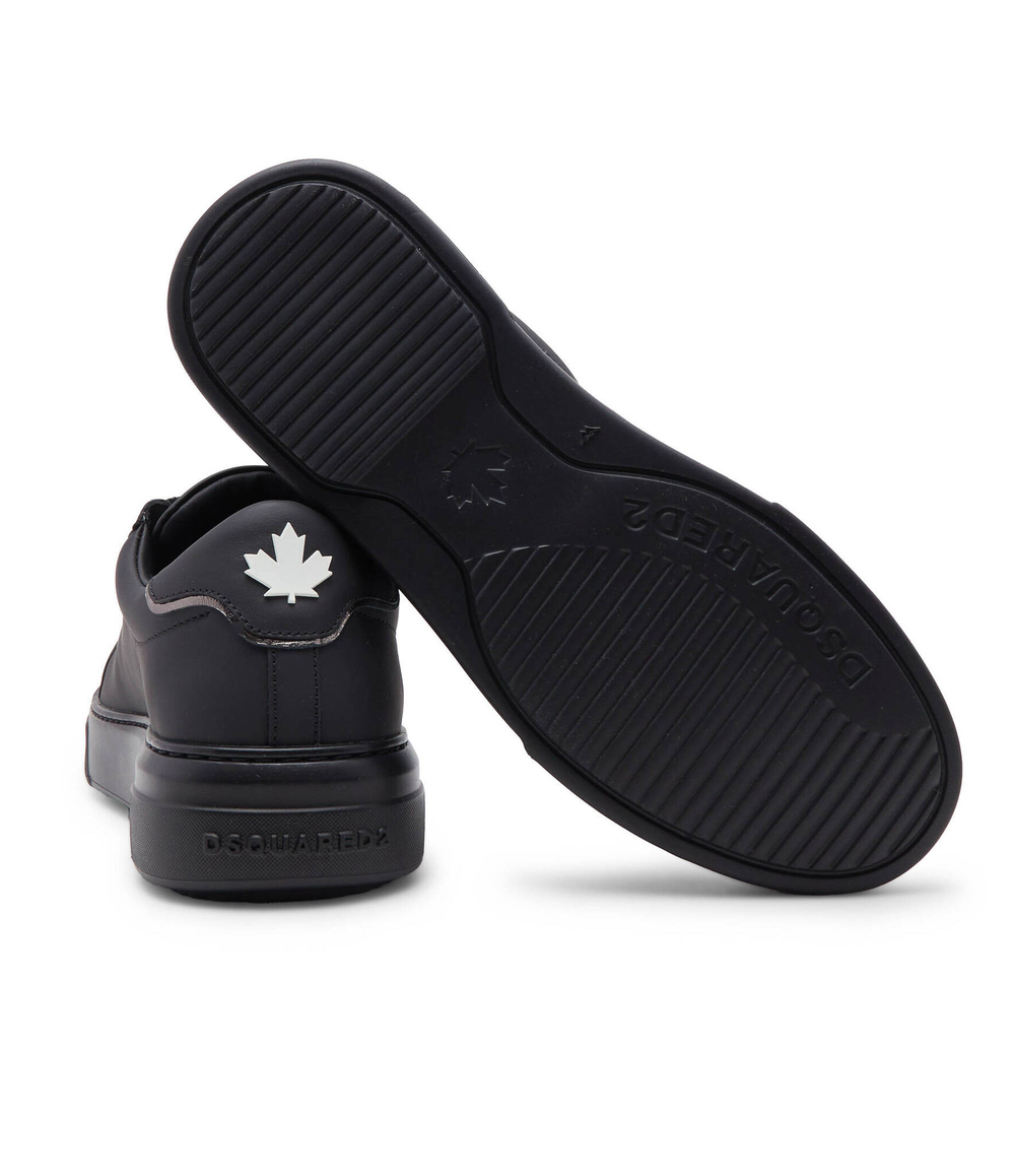 Кожаные кроссовки Dsquared2 - черный(SNM0322 01506923)