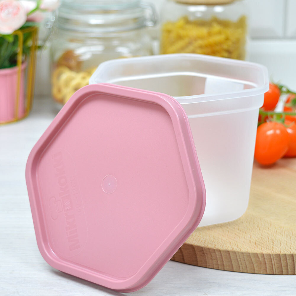 Контейнер 0,75л, бесцветный с коралловой крышкой, №117