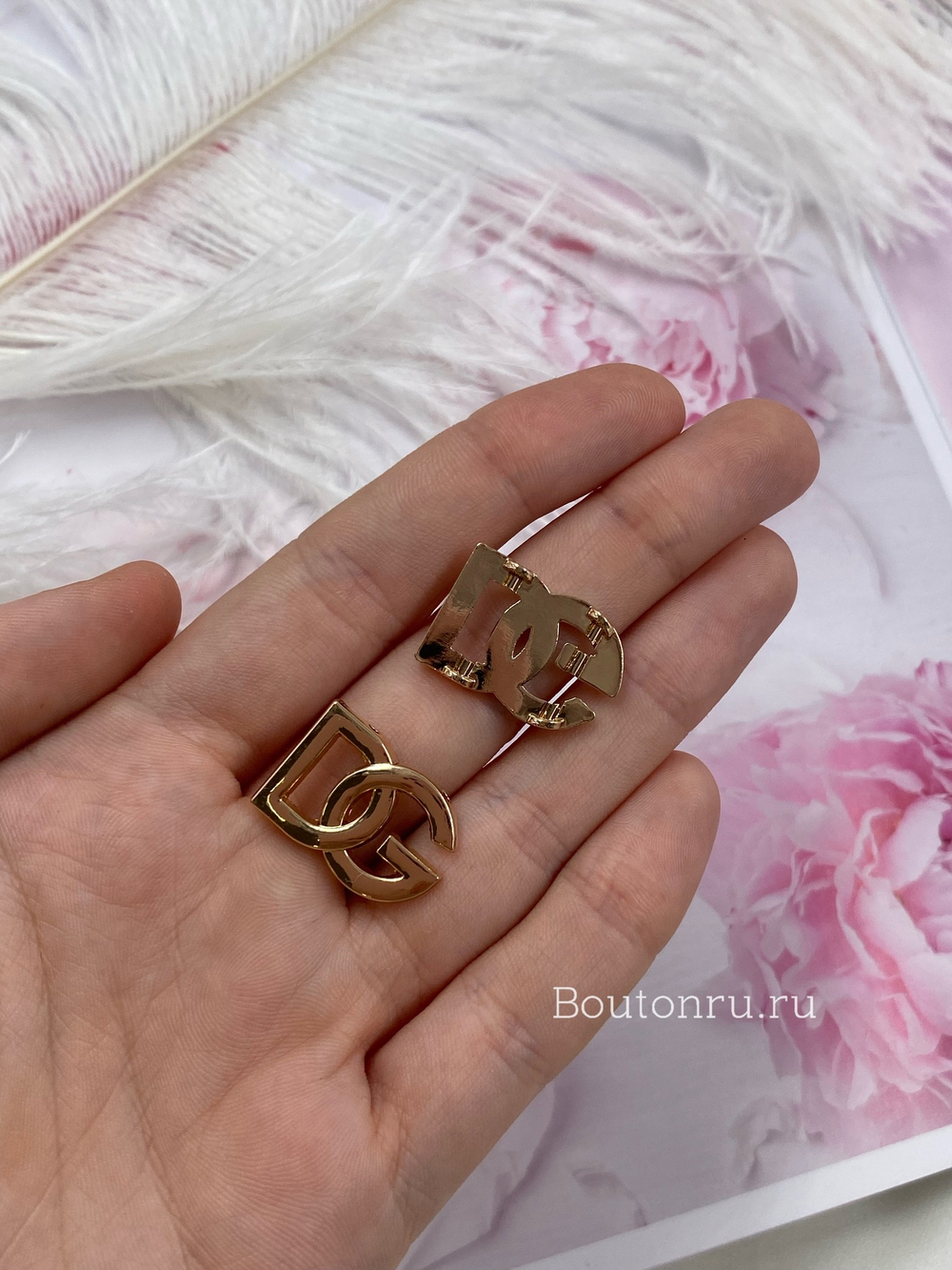 Декоративный пришивной элемент ДГ золотой (22 х 15)