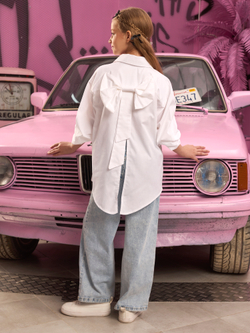 Рубашка для девочки белая с бантом на спине