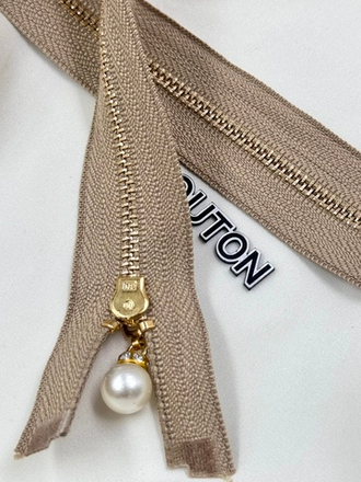 Молния бежевая золото матовый жемчуг