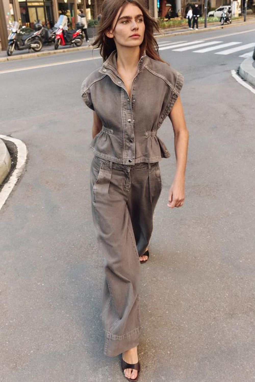 ZARA ДЖИНСЫ Z1975 WIDE LEG СО СРЕДНЕЙ ПОСАДКОЙ И ВЫТАЧКАМИ, КОРИЧНЕВЫЙ МЕЛАНЖ