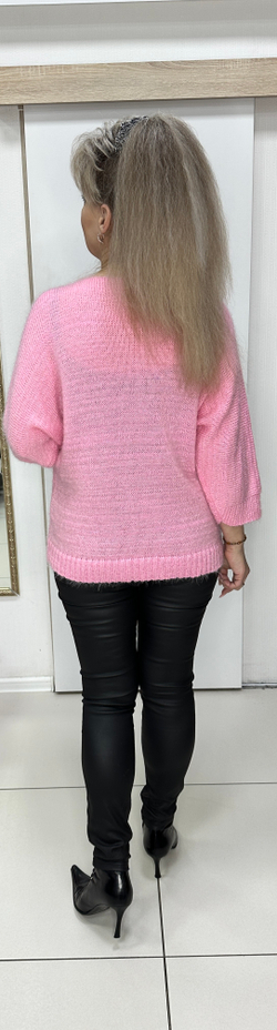 Розовый джемпер с V-образным вырезом