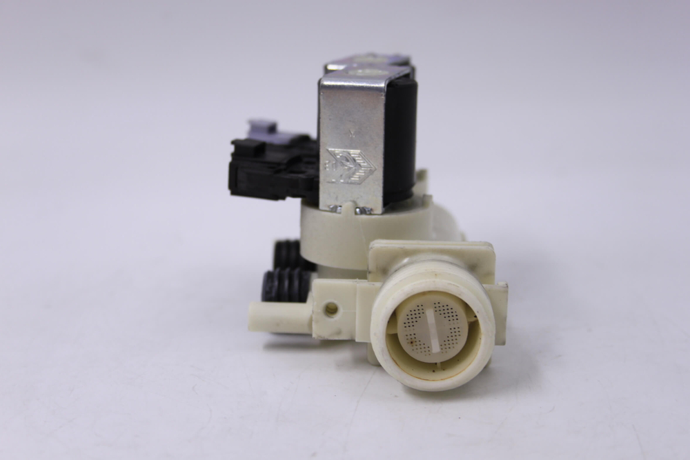 Электромагнитный заливной клапан стиральной машины Indesit 33390129 (W16003150500)