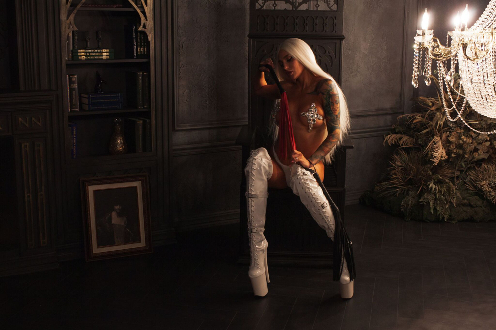 Черно-красная плеть Scandal из натуральной кожи - 60 см. (Цвет: черный)