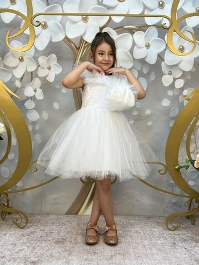 Новогоднее пышное платье с бантом