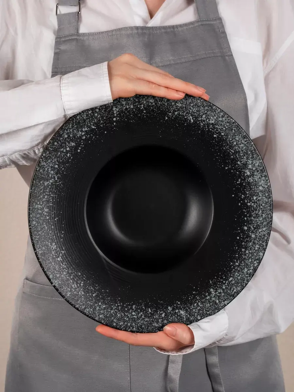 Набор посуды 2 тарелки для пасты шляпа чёрные 28 см