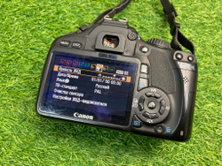 Canon 550D kit 18-55mm 3.5-5.6 IS 21.000 кадров
