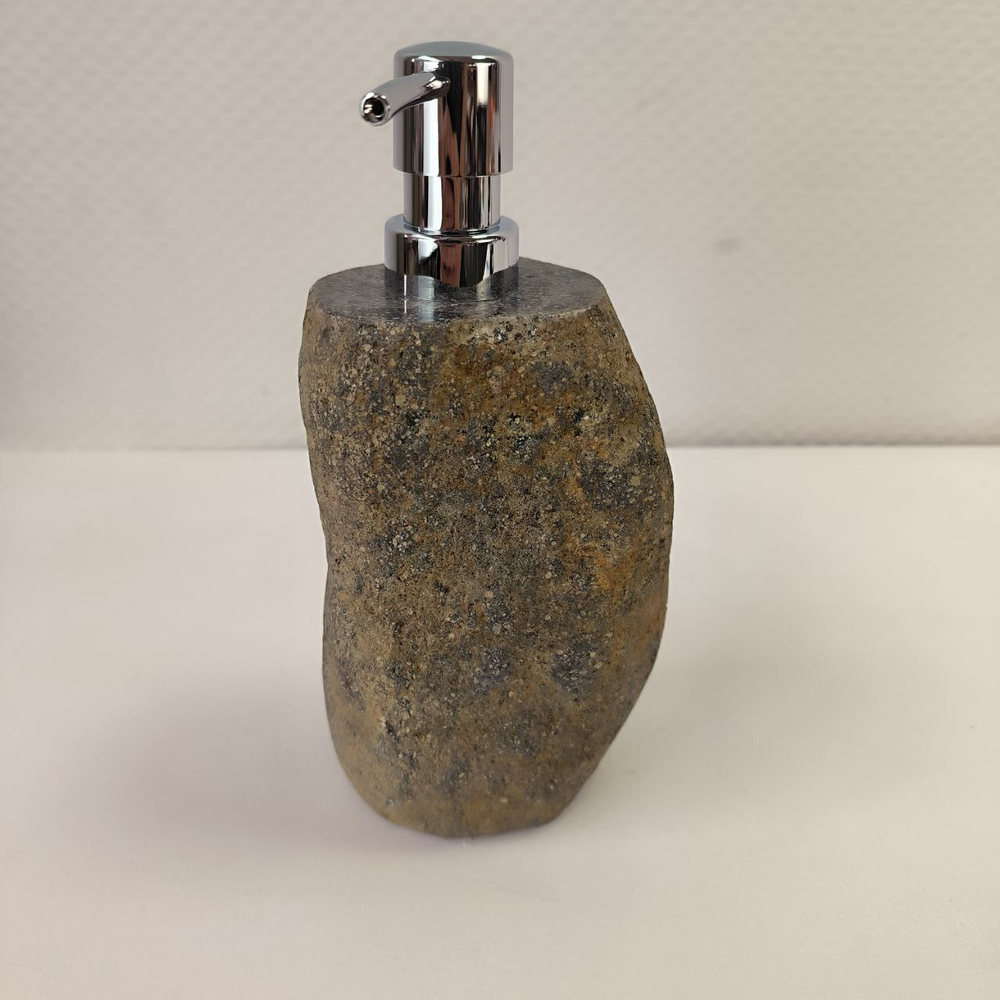 Дозатор из речного камня DRC-63792 (143)