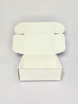 Коробка 16 х 11 х 6 см, белая