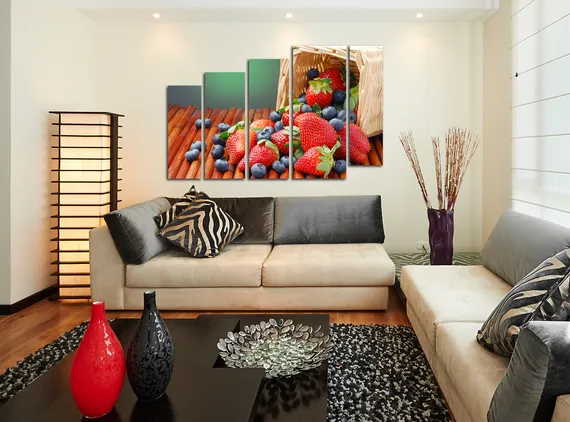 Модульная картина "Лесные ягоды"