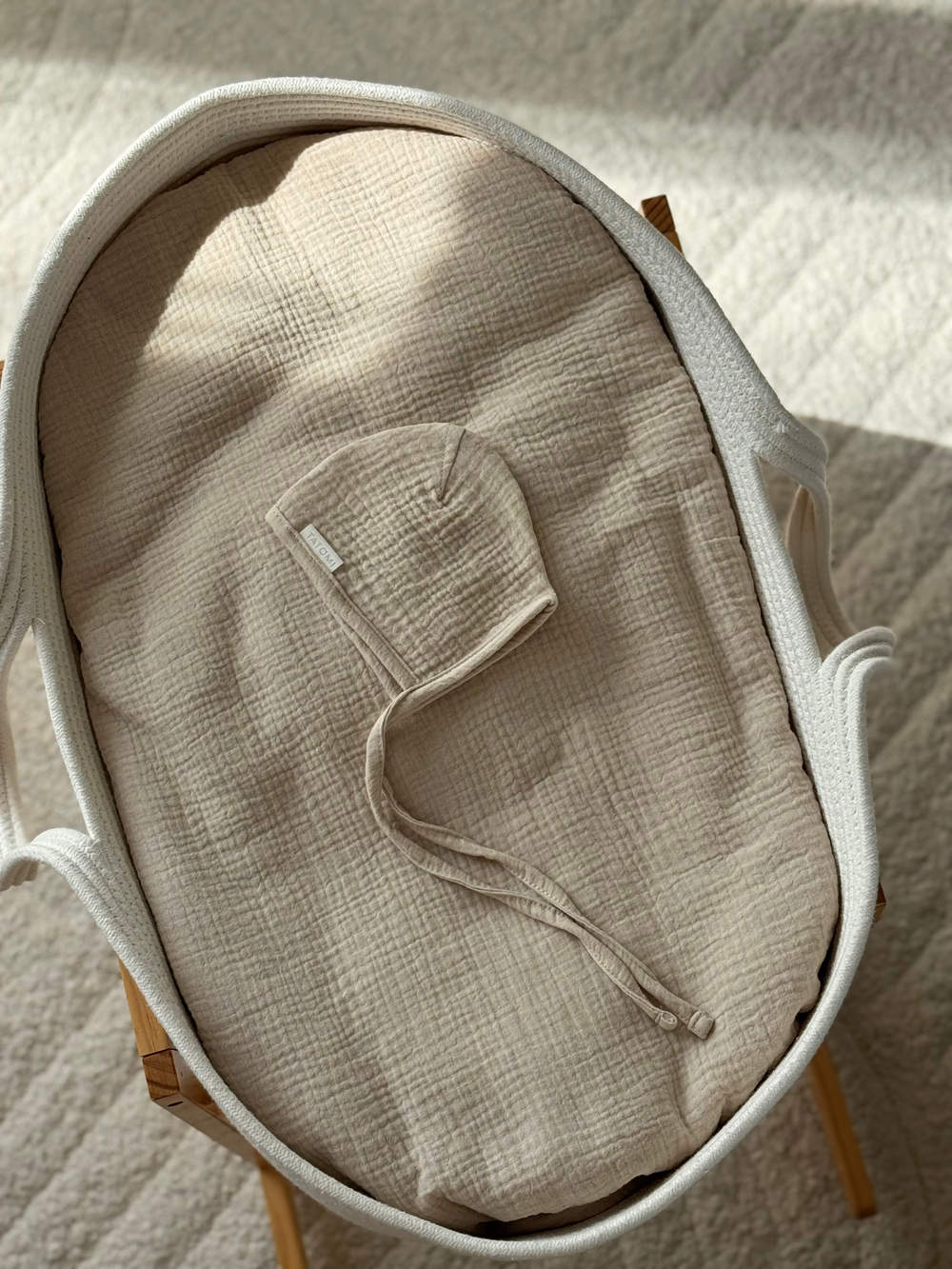 Песочник и чепчик, Бежевый