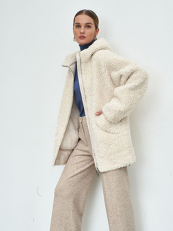 Шуба женская из шерсти мериноса чебурашка тедди, белая, SilverFox